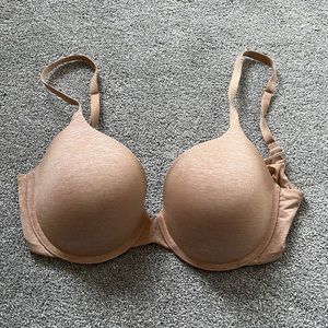 Victoria’s Secret Uplift Semi Demi Bra